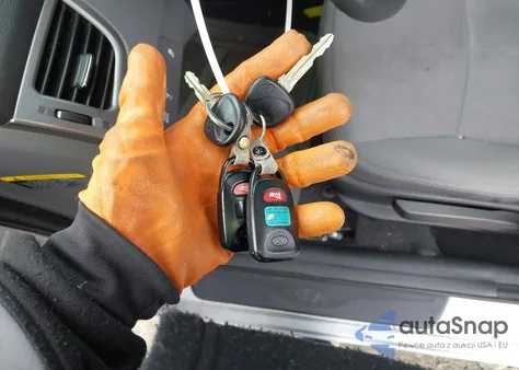 2013 Hyundai Elantra Gls/Limited from USA, damaged, VIN 5NPDH4AE3DH168994